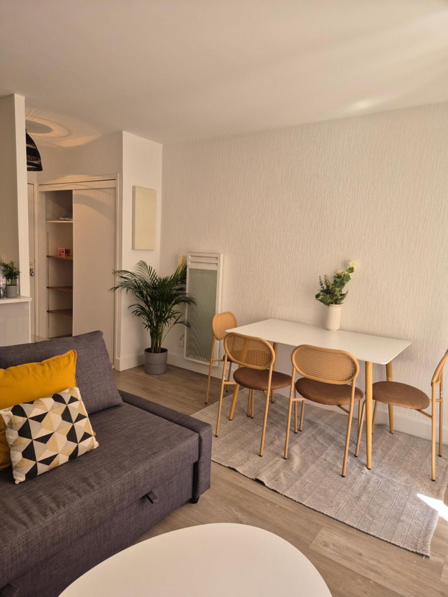 Appartement T2 - Hyeres Gare Extérieur photo